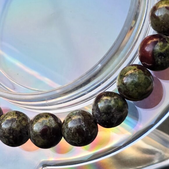 Handmade ✦ Bloodstone Bracelet ✦ 8mm Beads Stretch Fit Grounding & Protection - Picture 6 of 7